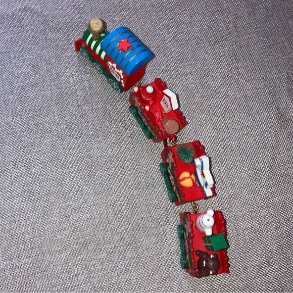 Mini Wood Toy Train - Picture 4 of 10